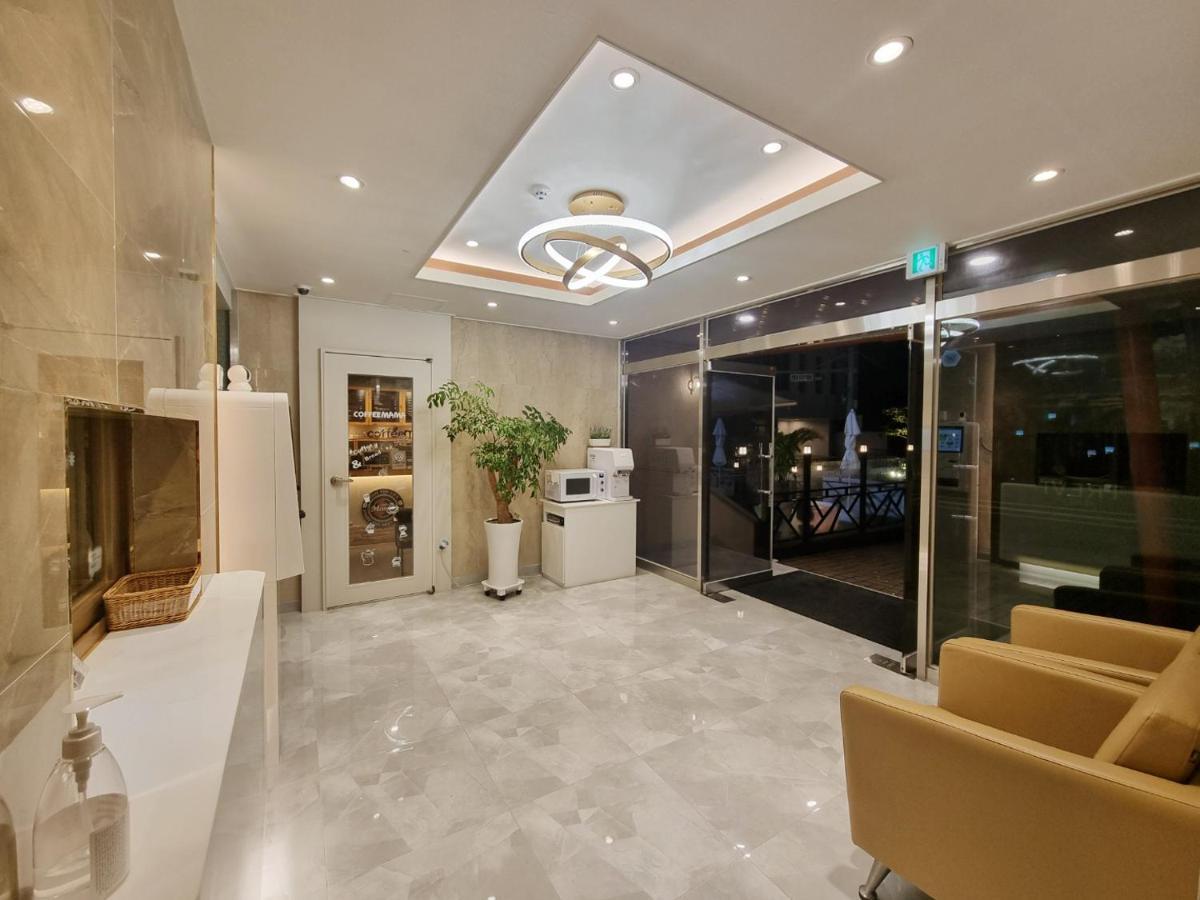 Trevi Hotel جيجو المظهر الخارجي الصورة