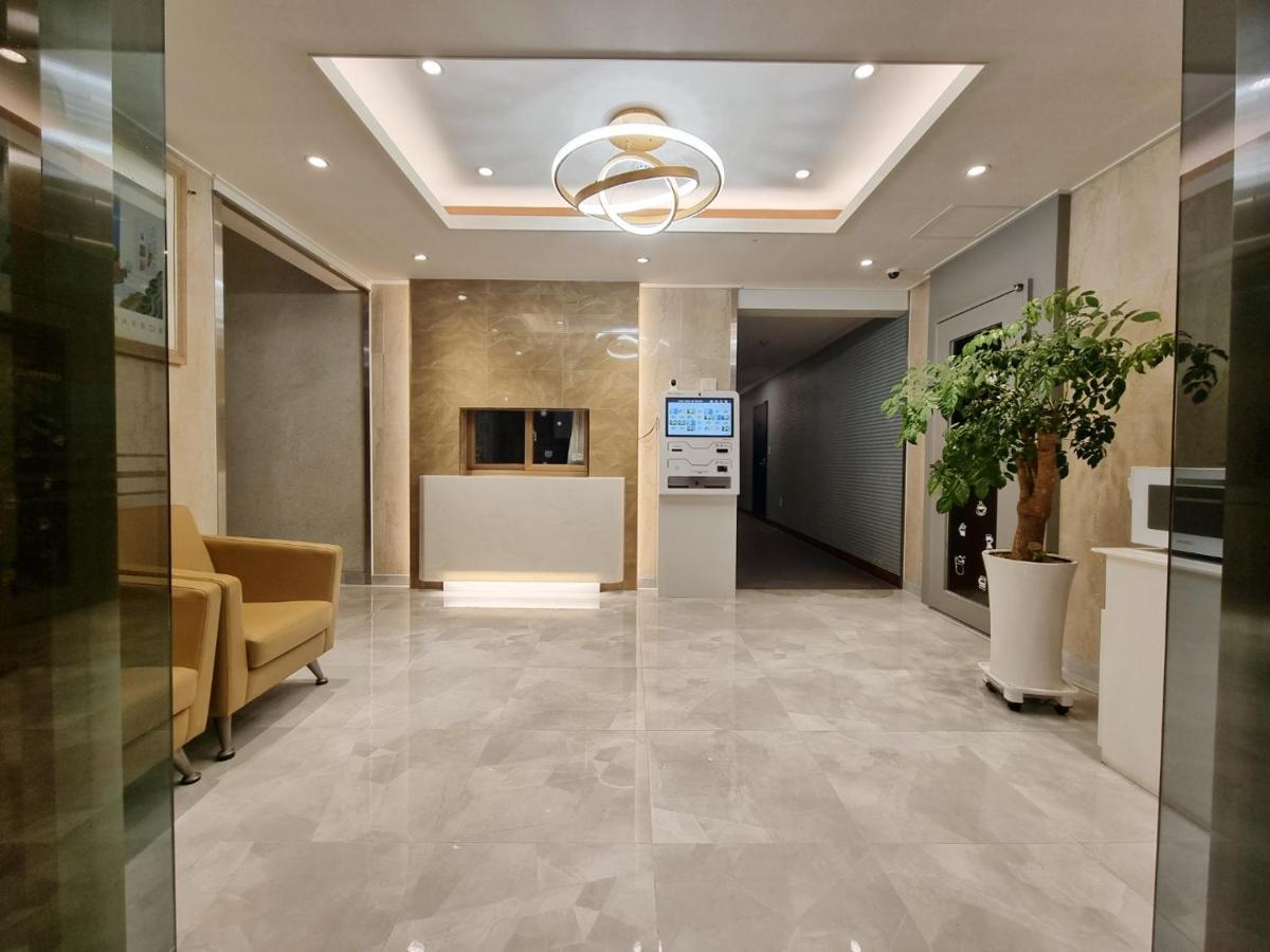 Trevi Hotel جيجو المظهر الخارجي الصورة