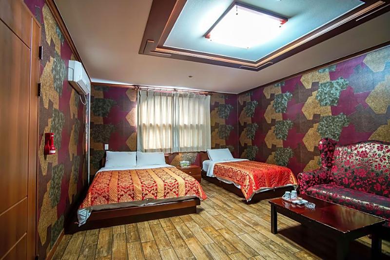 Trevi Hotel جيجو المظهر الخارجي الصورة
