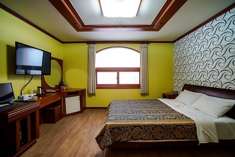 Trevi Hotel جيجو المظهر الخارجي الصورة